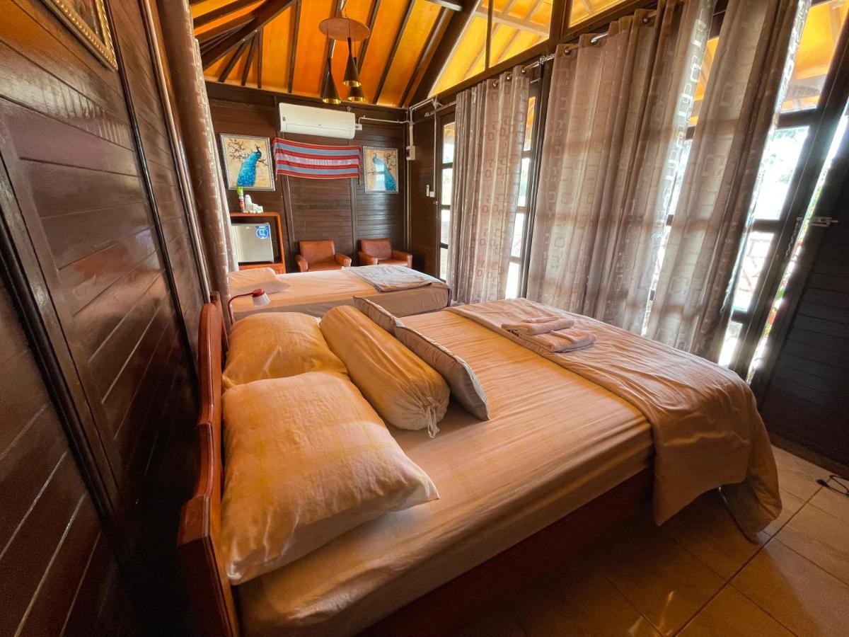 Compass Diving Resort Beloi 外观 照片