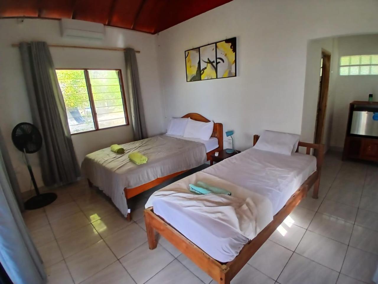 Compass Diving Resort Beloi 外观 照片