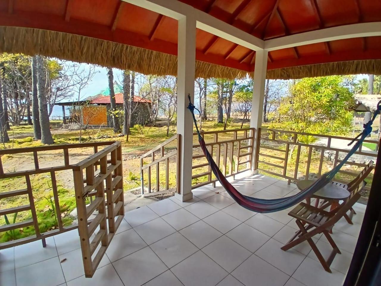 Compass Diving Resort Beloi 外观 照片